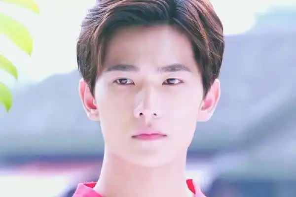 《旋风少女3》即将开播,杨洋安悦溪霸气回归,网友熬夜都追!_网易订阅